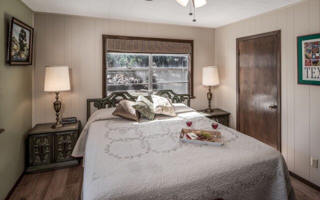 Bluebird View - Two Bedroom Cabin