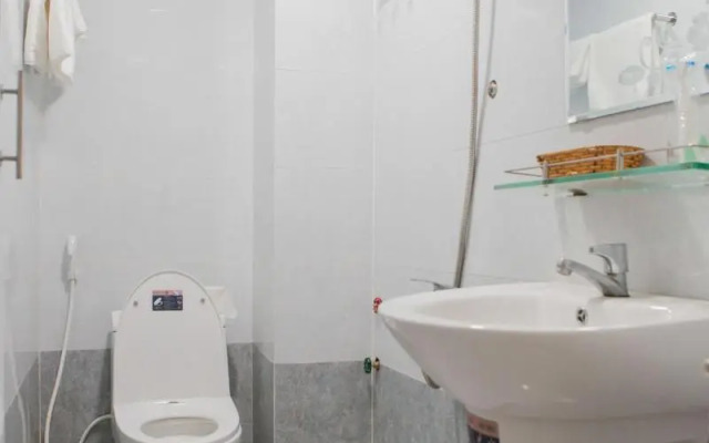 Trieu Hoang Hotel