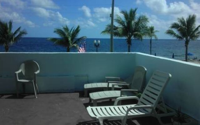 Beach Plaza Hotel