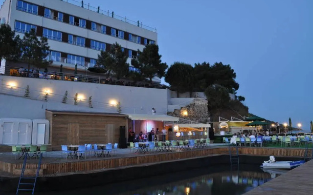 Vira Otel