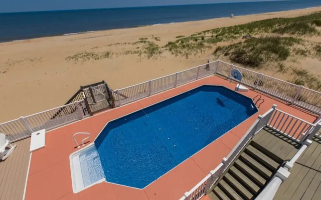 Vista Royale by RedAwning