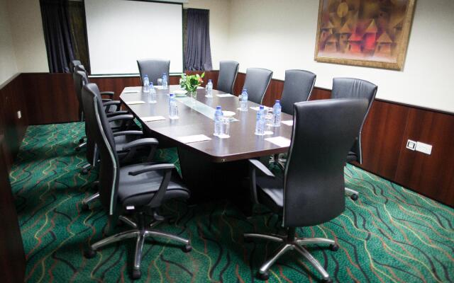 Отель Alisa North Ridge