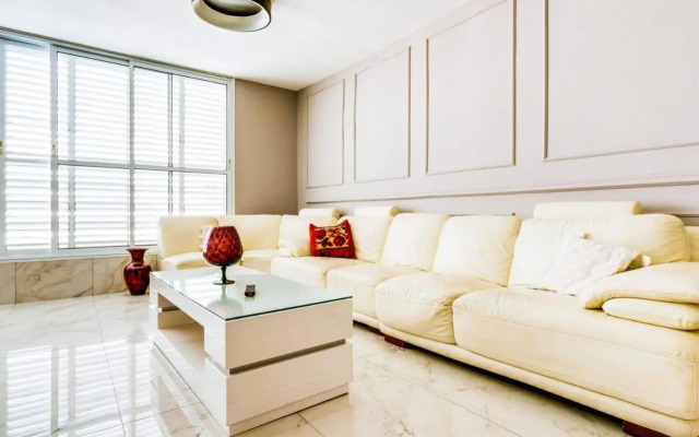 Magnifique Appartement A 3' De La Plage Et Kikar