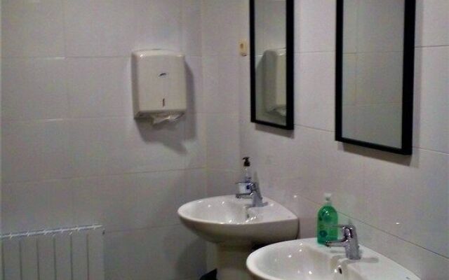 Albergue Rural Mandoia - Hostel