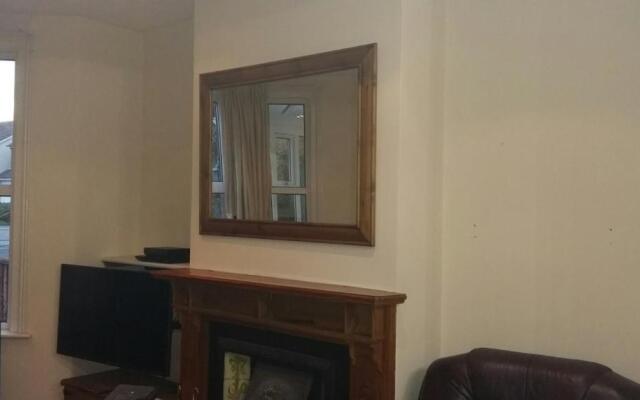 Luxurious very spacious one bedroom flat