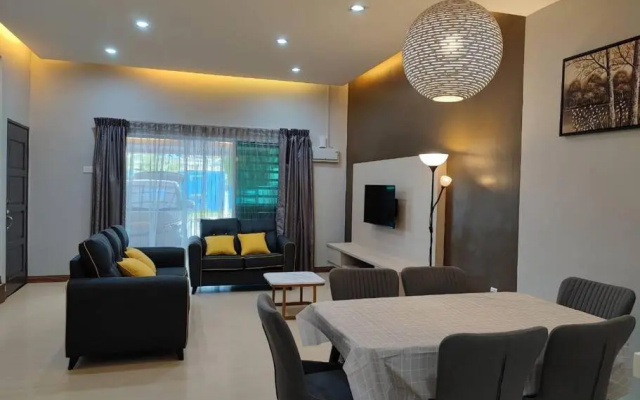 W8WarmStay@GoldenHills/WiFi/4Room/Steamboat/walktoNightMarket — 4-star hotel in Brinchang