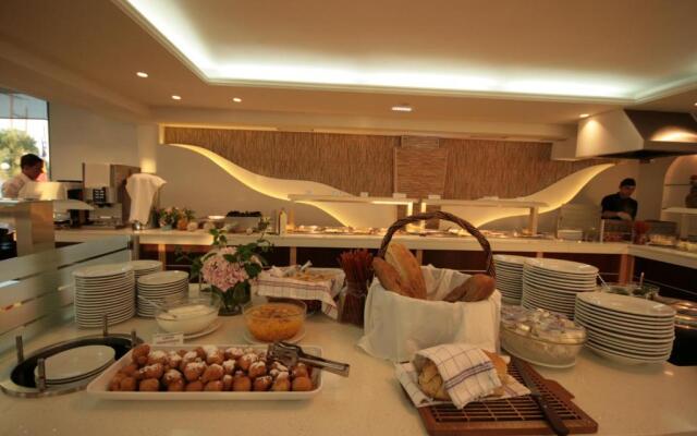 Castro Beach Hotel