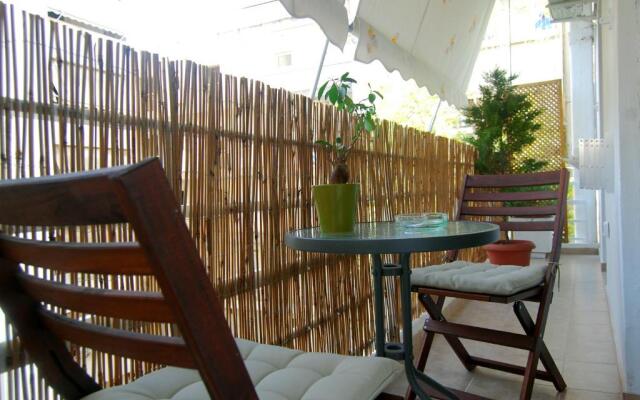 Central & Comfortable, 70m² Apt in Neos Kosmos