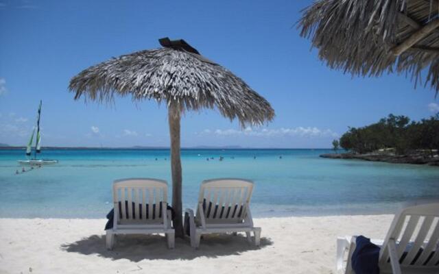 Aston Costa Verde Beach Resort
