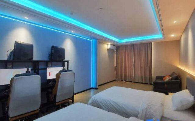 WanYoo Esports Hotel (Guangzhou Exhibition Center Canton Tower)