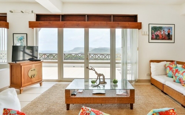 Hilltop Villa With Great Views Out To Sea - Villa Cadasse 3 Bedroom Villa by RedAwning — фото 5