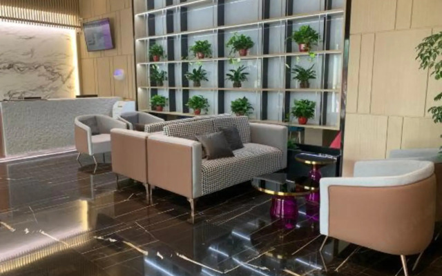 Yi Hotel (Yancheng Champagne Mansion)