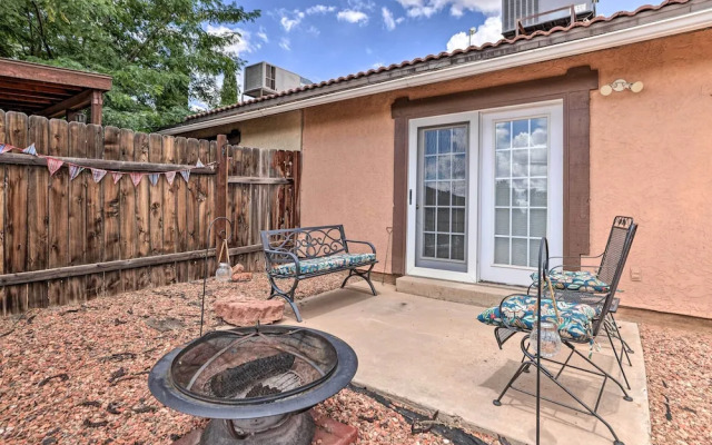 Quaint & Welcoming Kanab Home w/ Patio!