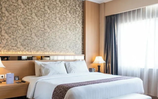 The 9Th Element Hotel