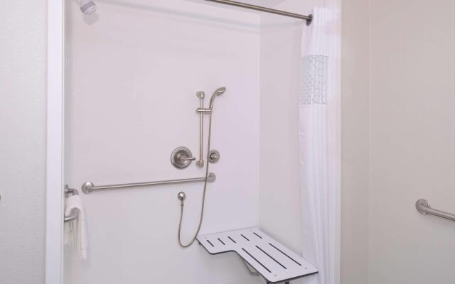 Hampton Inn & Suites Cincinnati-Mason
