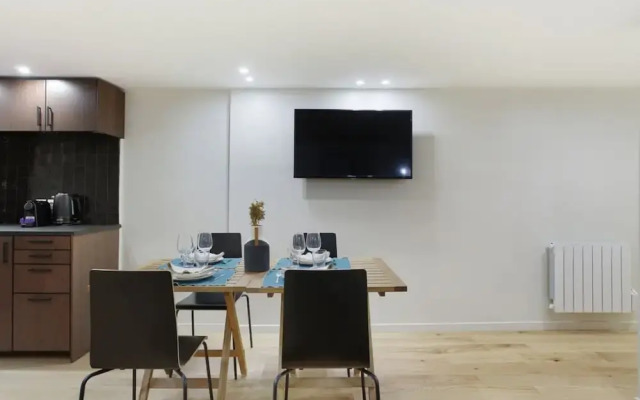 Superb Apartment 2 Bedrooms Center of Paris