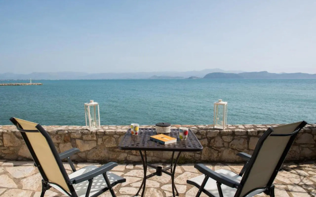 Seafront apartment in Kiveri, near Nafplion.