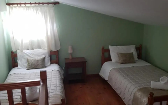 Schinas Apts.