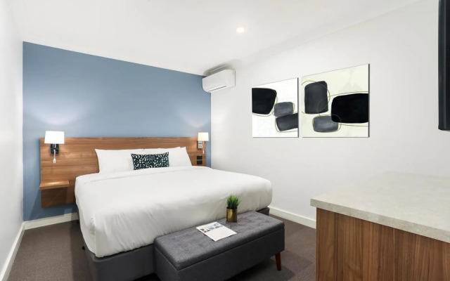 Killara Hotel & Suites