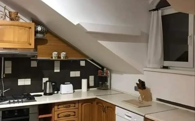 Затишна квартира в спальному районі