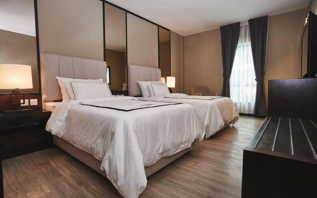 Corsica Hotel