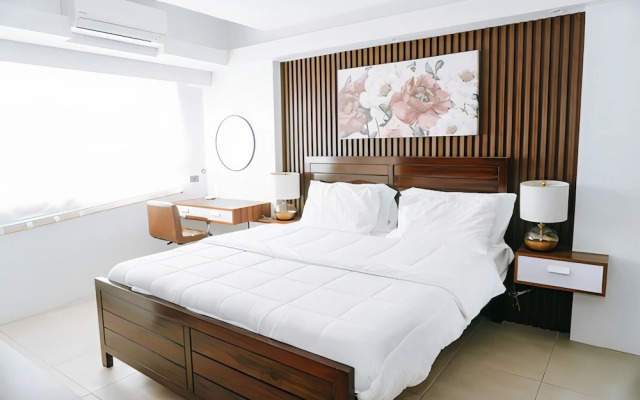Avida Prime Suite with 3Bededrooms No.35