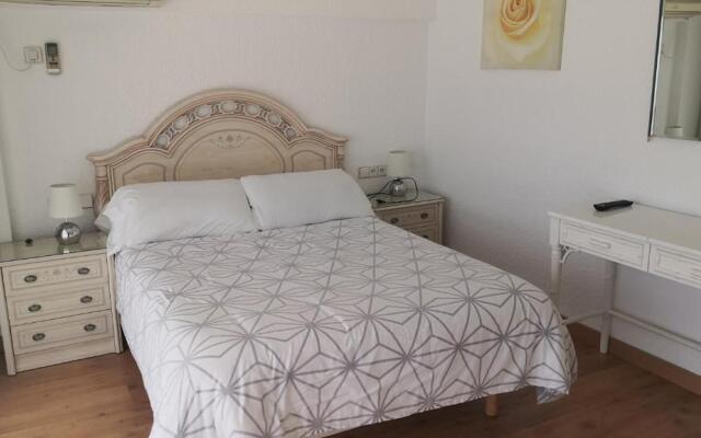 Skol 408A by Completely Marbella