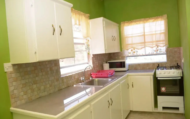 Hillview Apartments and Vehicle Rental