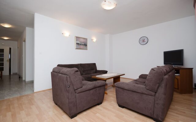 Apartments Ruza-rajska Beach