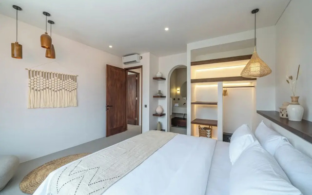 Nova Oasis 4