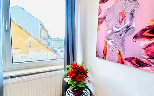 Spacious 4BR Apt Perfect for Groups