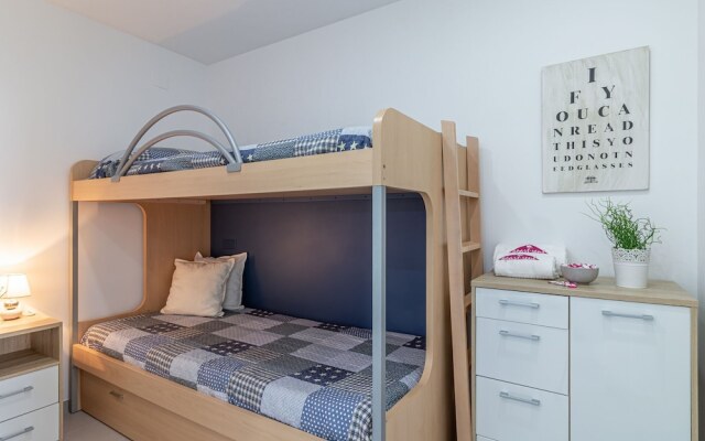 Apartment Overlooking the sea and the Port of Empuriabrava