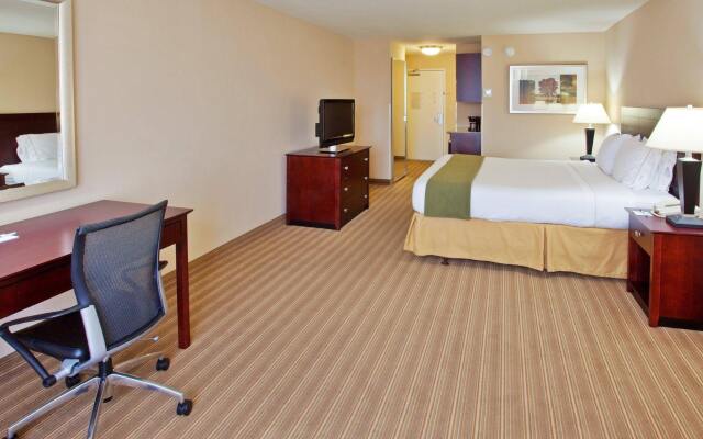 Holiday Inn Express Hotel & Suites River Park, an IHG Hotel