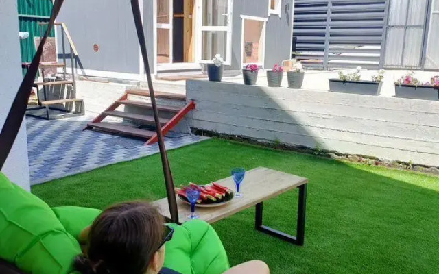 Za Gorodom 66 (За Городом 66)