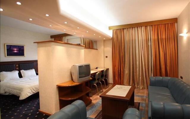 Hotel Tsamis
