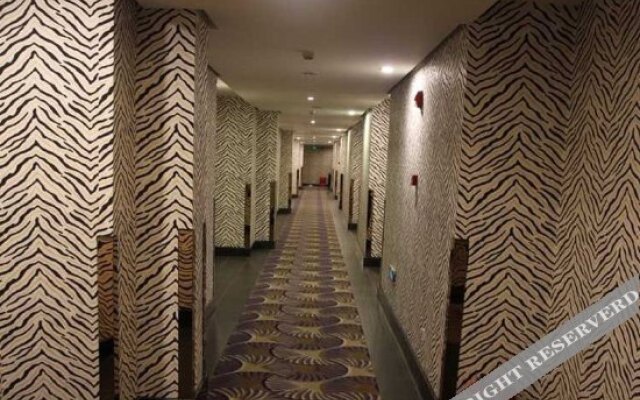 Xianlongtan Yangguang Hotel