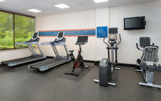 Hampton Inn Hartford/Airport