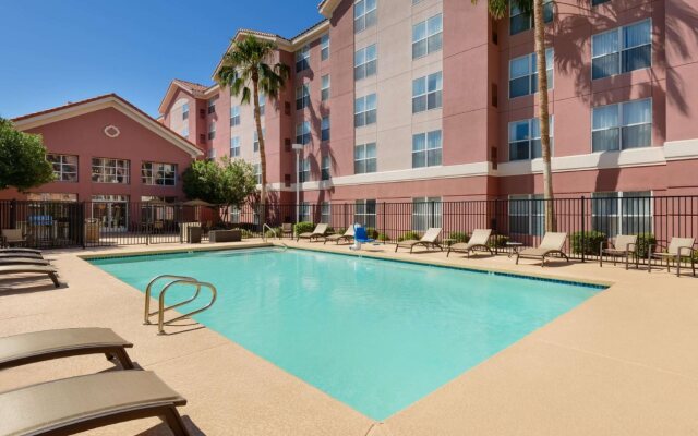 Homewood Suites by Hilton Phoenix - Metro Center