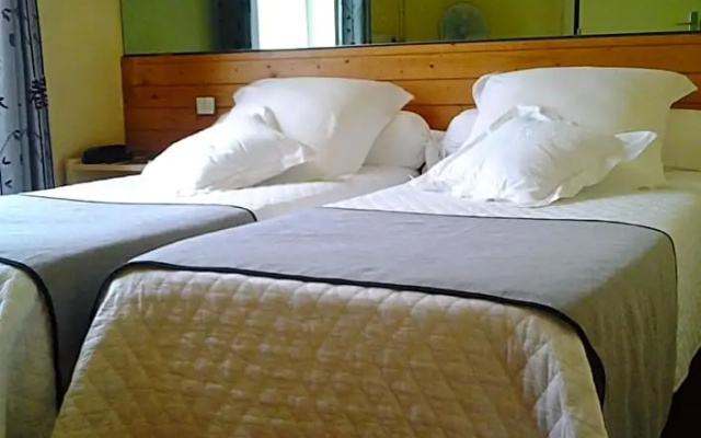 Dyke Hotel