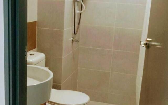 Amerin Mall Suites