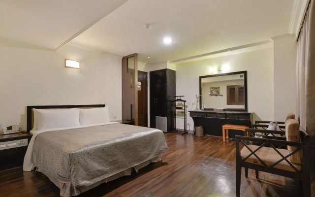 Kaja Hotel