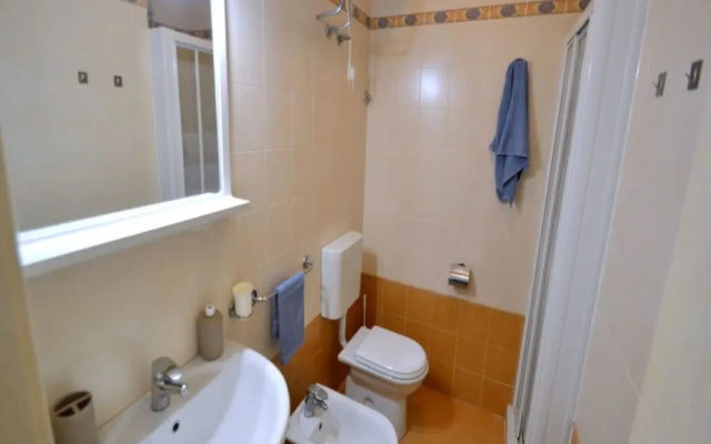 Beachfront Escape one Bedroom Flat With ac