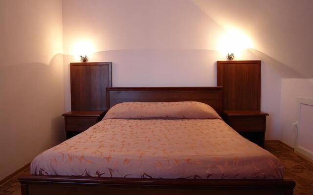 Отель Солнечный