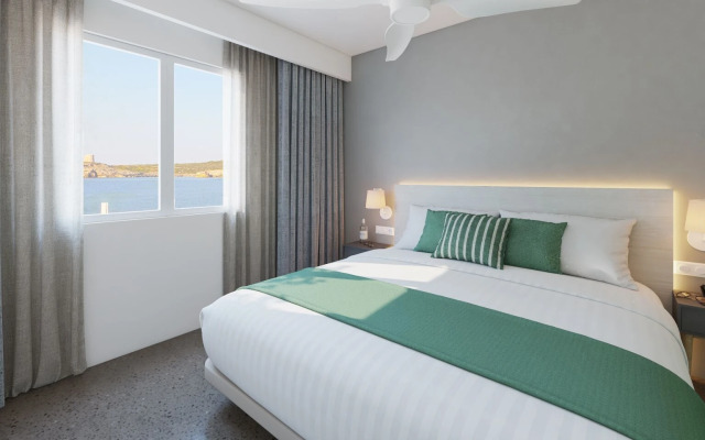 AluaSun Far Menorca Hotel