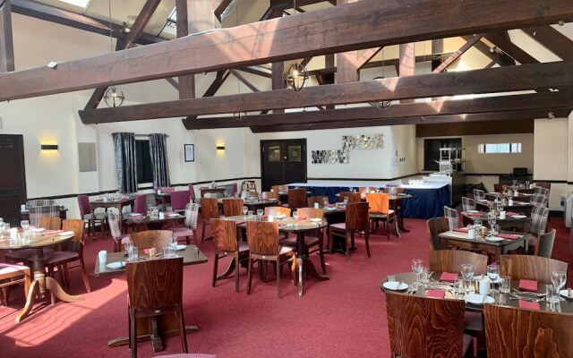 The Olde Barn, Sure Hotel Collection by Best Western