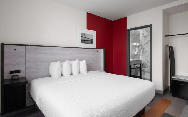 Ramada By Wyndham Brooklyn Near Flatbush