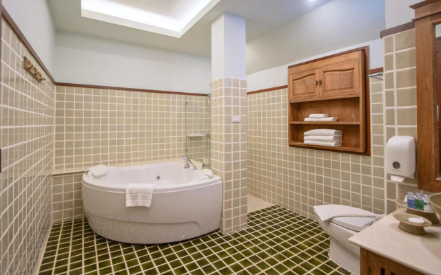 Rich Garden House Hotel