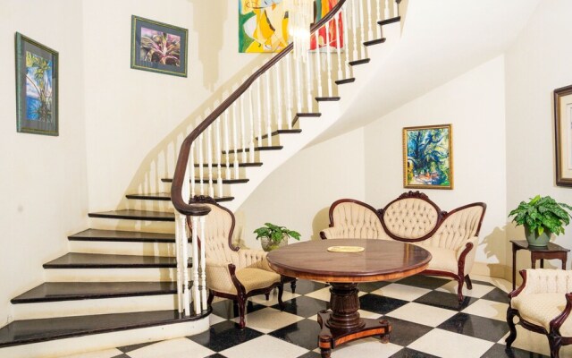 Amazing Family Retreat In Montego Bay! Enjoy A Private Pool And Breathtaking Views! 4 Bedroom Villa by Redawning