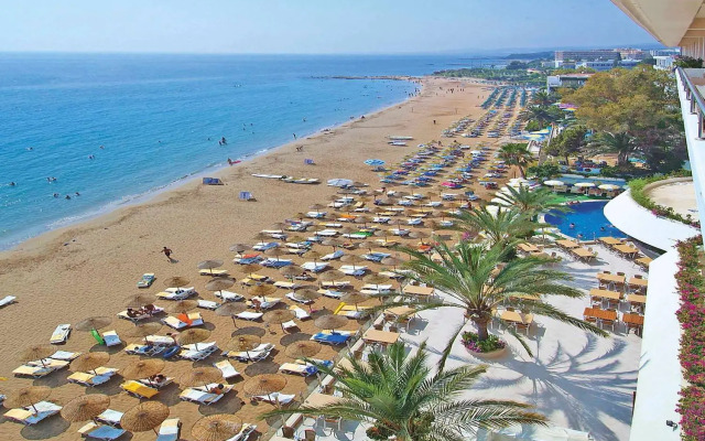 Rubi Hotel