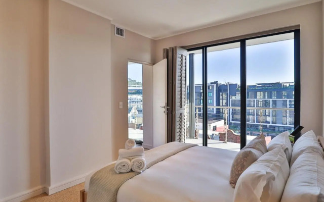Rockwell 613 by CTHA, Cape Town